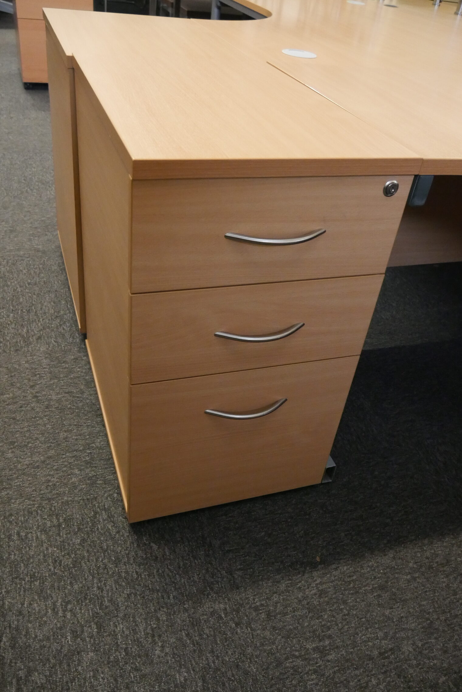 Used Condition Beech1800mm Universal Workstation - Image 2