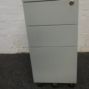 Used Condition Lockable Silver Narrow Metal Pedestal