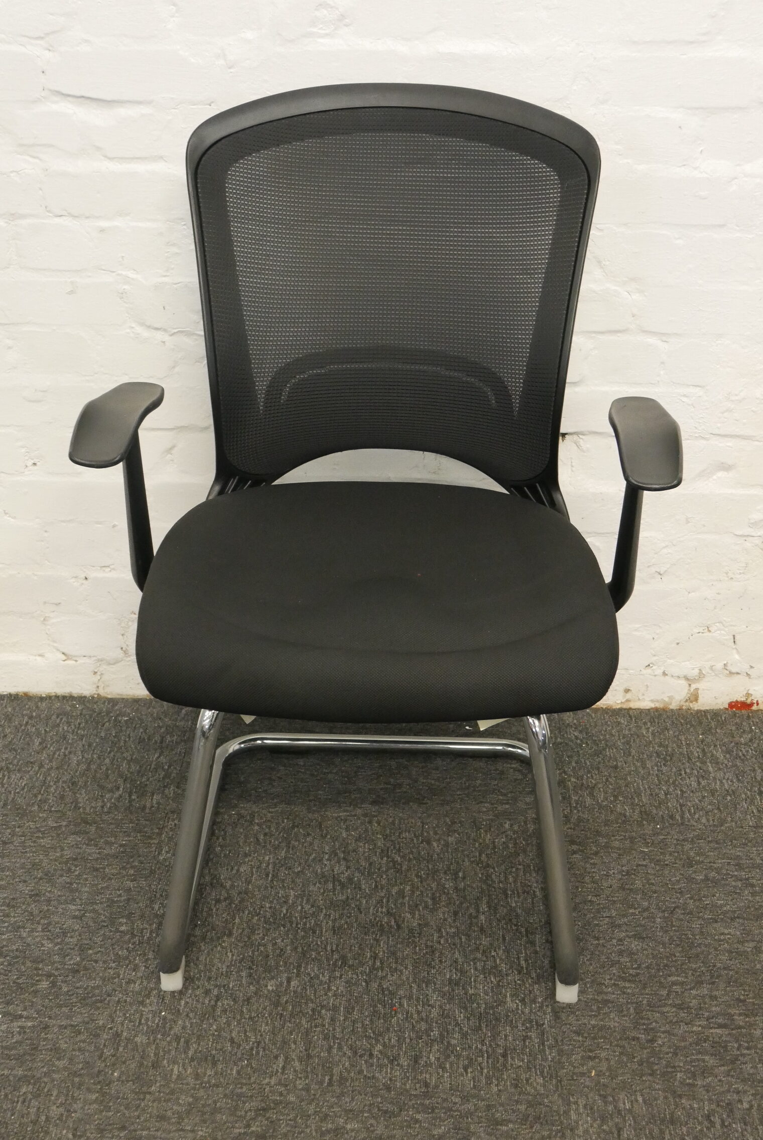 Used Condition Dams Mesh Back Meeting Armchair
